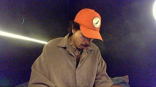 die mond online show from February 11, 7:30 am