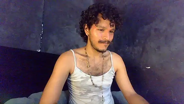 Snapshot of die_mond chatting on May 12, 3:29 pm die mond online show from May 12, 3:29 pm