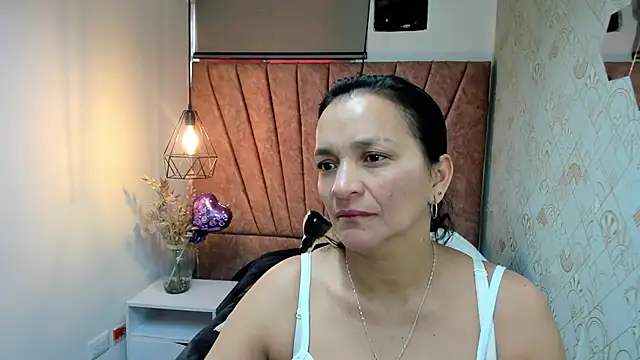 MarilynMiilf  online show from November 3, 7:28 pm