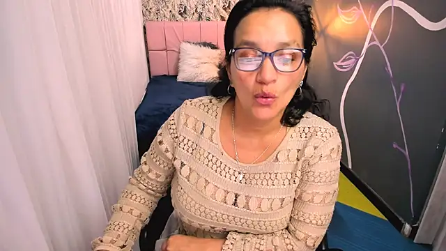 MarilynMiilf  online show from March 12, 1:03 am