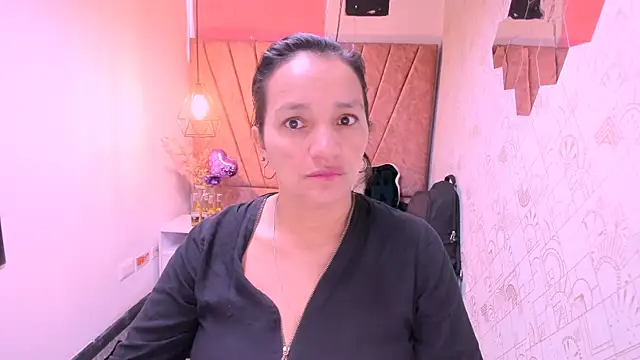 MarilynMiilf  online show from September 18, 7:39 pm