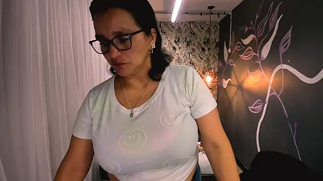 MarilynMiilf  online show from March 13, 1:32 am