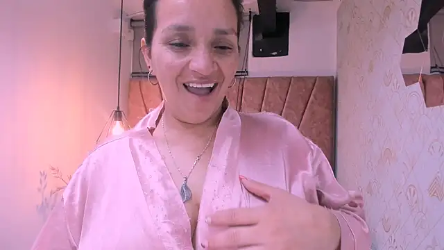 MarilynMiilf  online show from October 21, 7:30 am