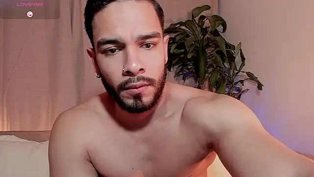 Josseph1  online show from November 17, 10:47 pm