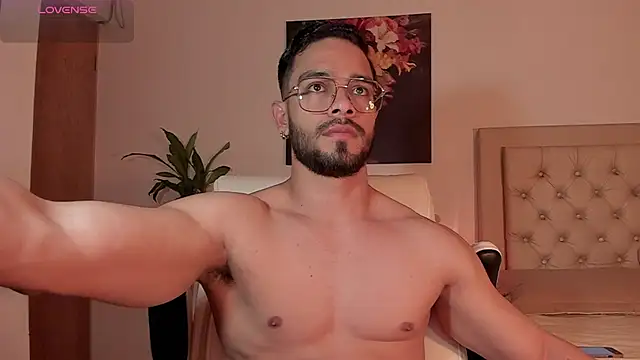 Josseph1  online show from September 30, 11:11 pm