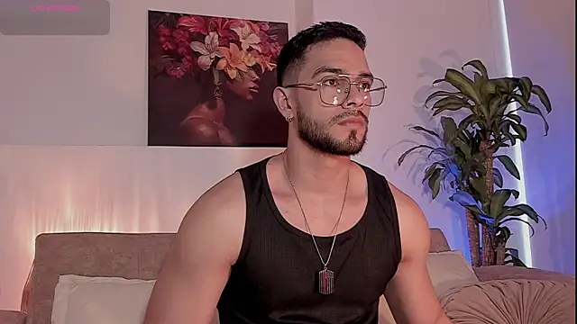 Josseph1  online show from December 20, 10:01 pm