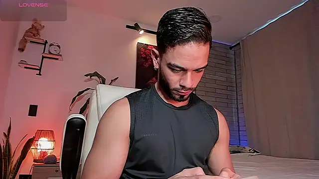 Snapshot of Josseph1_ chatting on July 14, 10:49 pm Josseph1 online show from July 14, 10:49 pm