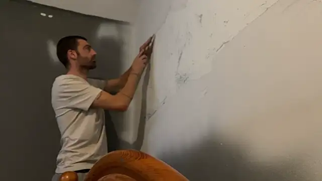 Snapshot of ThatGuyNextDoor1992 chatting on September 27, 5:02 am ThatGuyNextDoor1992 online show from September 27, 5:02 am