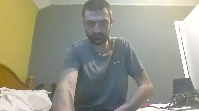 Snapshot of ThatGuyNextDoor1992 chatting on March 16, 11:26 pm ThatGuyNextDoor1992 online show from March 16, 11:26 pm