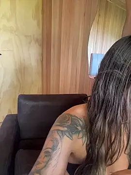 AliceStone19 online show from April 3, 6:14 pm