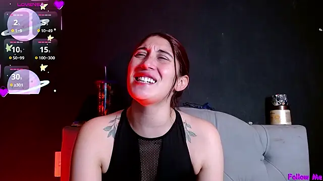 Red-moon1 online show from February 25, 4:34 am