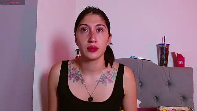 Red-moon1 online show from November 28, 4:56 am