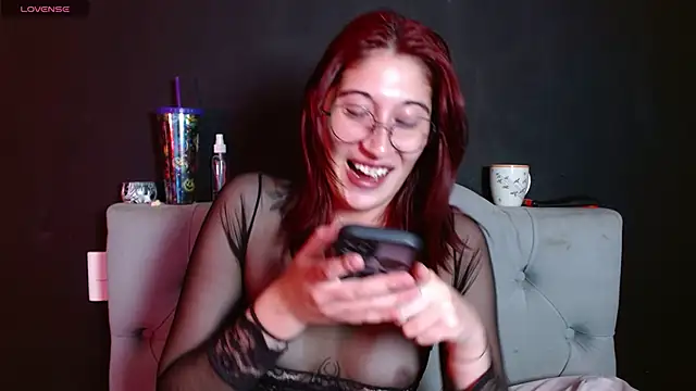 Red-moon1 online show from January 10, 4:19 am