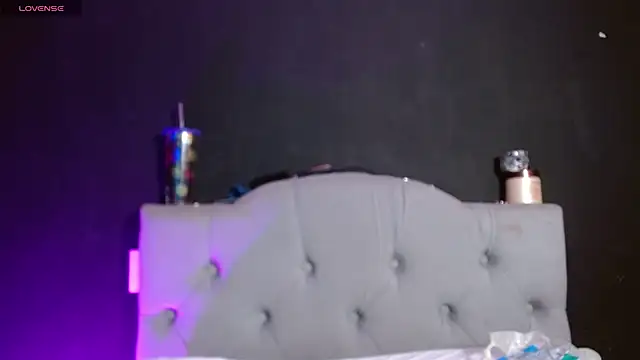 Red-moon1 online show from February 9, 5:49 am