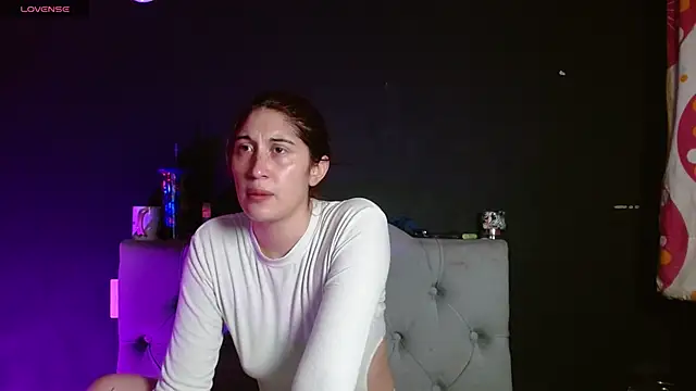 Red-moon1 online show from April 8, 5:20 am