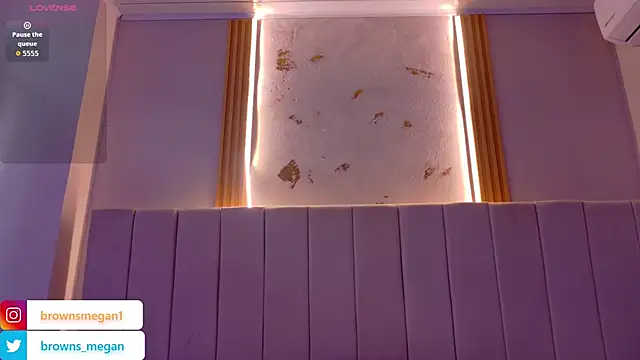 Megan browns1 online show from January 8, 1:06 pm