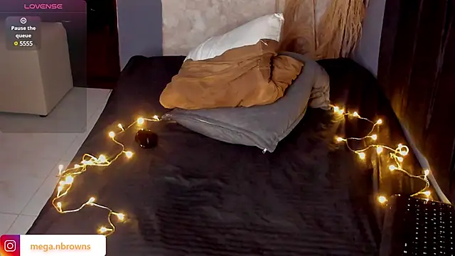 Megan browns1 online show from March 15, 3:59 pm