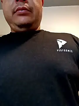 thickcocklatino online show from February 15, 11:25 pm