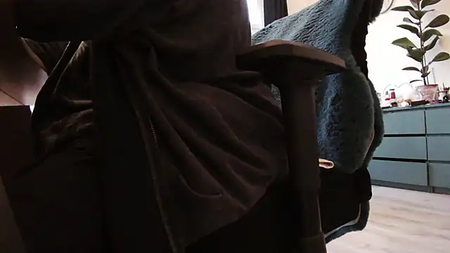 Snapshot of chubbysmallcock@xh chatting on March 10, 4:55 pm chubbysmallcockxh online show from March 10, 4:55 pm