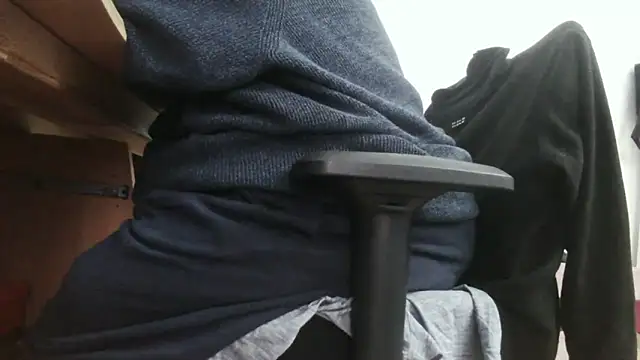 Snapshot of chubbysmallcock@xh chatting on March 22, 4:58 pm chubbysmallcockxh online show from March 22, 4:58 pm