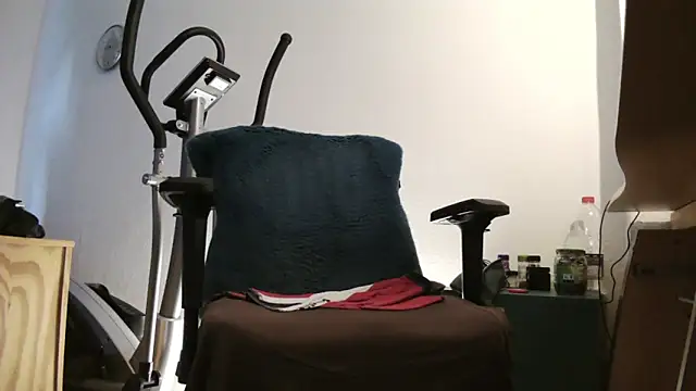 chubbysmallcockxh online show from June 6, 6:46 pm