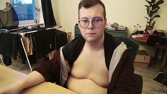 Snapshot of chubbysmallcock@xh chatting on February 14, 4:18 pm chubbysmallcockxh online show from February 14, 4:18 pm