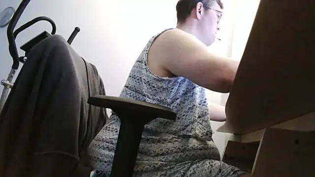 chubbysmallcockxh online show from May 30, 6:13 pm