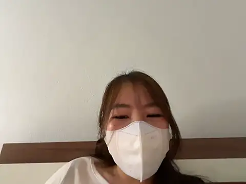 Onee-Chew online show from June 6, 4:34 pm