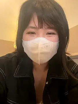 Snapshot of Onee-Chew chatting on November 26, 8:58 am Onee-Chew online show from November 26, 8:58 am