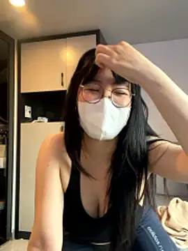 Onee-Chew online show from January 13, 6:39 am