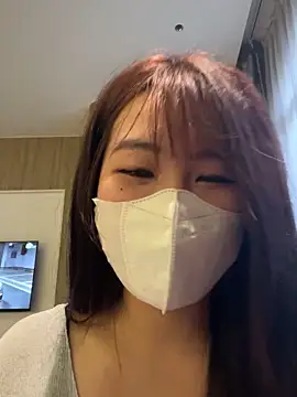 Onee-Chew online show from May 10, 10:41 am