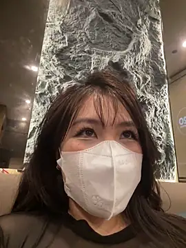 Onee-Chew online show from April 3, 5:47 am