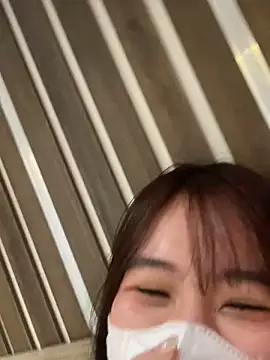 Onee-Chew online show from May 17, 11:43 am
