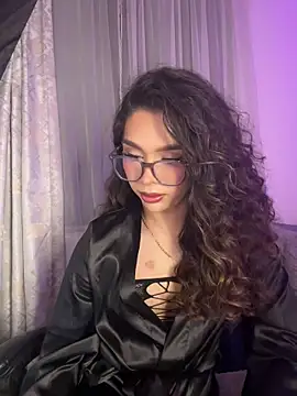 Samantha Bernardo online show from April 9, 3:41 am