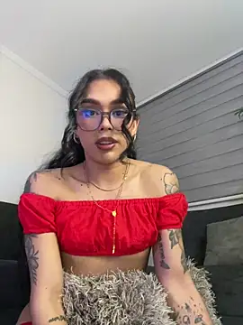 Samantha Bernardo online show from June 18, 4:44 am