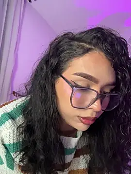 Samantha Bernardo online show from July 14, 11:55 pm