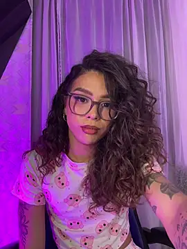 Samantha Bernardo online show from February 6, 3:24 am