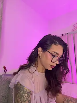 Samantha Bernardo online show from March 28, 4:02 am