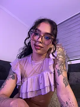 Samantha Bernardo online show from June 16, 3:39 am