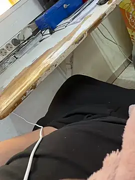 buri232 online show from March 3, 4:36 pm