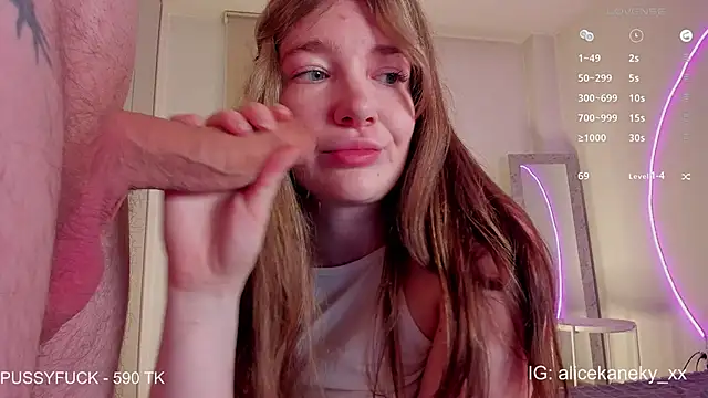 alicekaneky online show from March 11, 7:08 pm