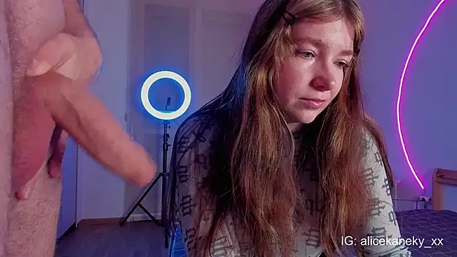 alicekaneky online show from February 8, 12:19 am