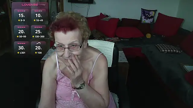 HeisseomaOriginal online show from December 19, 11:56 am