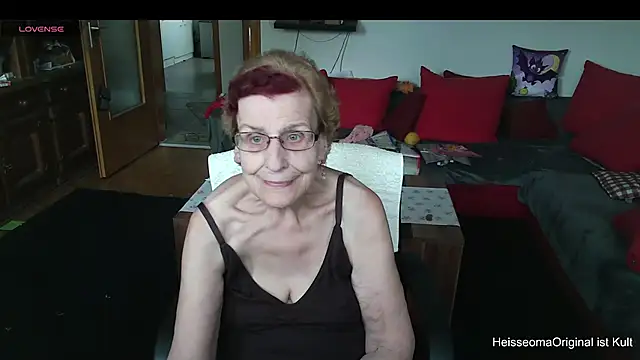 Snapshot of HeisseomaOriginal chatting on June 17, 12:04 pm HeisseomaOriginal online show from June 17, 12:04 pm