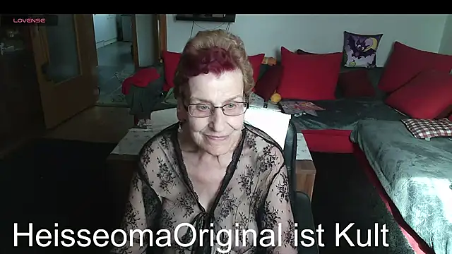Snapshot of HeisseomaOriginal chatting on June 10, 7:09 am HeisseomaOriginal online show from June 10, 7:09 am
