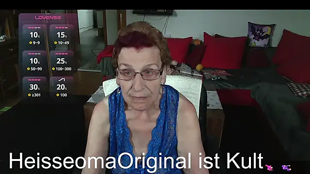 Snapshot of HeisseomaOriginal chatting on June 12, 7:17 am HeisseomaOriginal online show from June 12, 7:17 am