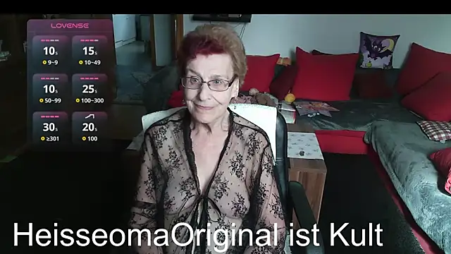 Snapshot of HeisseomaOriginal chatting on June 14, 7:09 am HeisseomaOriginal online show from June 14, 7:09 am