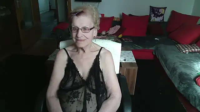 Snapshot of HeisseomaOriginal chatting on May 7, 7:12 am HeisseomaOriginal online show from May 7, 7:12 am