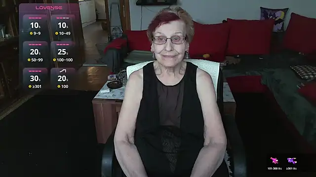 HeisseomaOriginal online show from February 18, 8:22 am