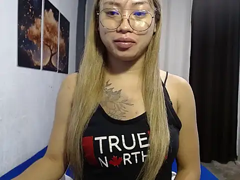 ladybigmeatXX online show from February 19, 11:07 am